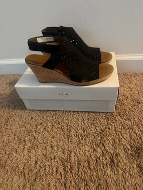 Rockport Black Perforated Cork Wedge Sandals, Size 7.5M
